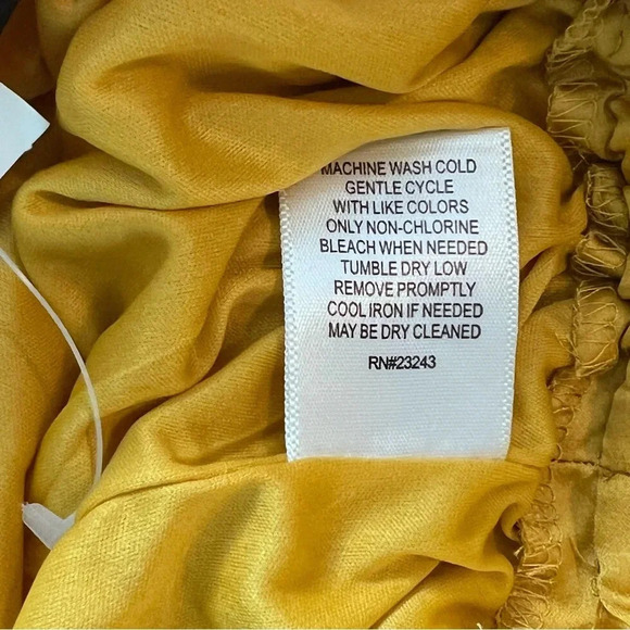 New York & Co 7th Avenue Yellow Pleated High-Low Skirt, Size M - Picture 4 of 6